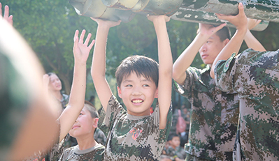 如何选择正规的军事夏令营机构