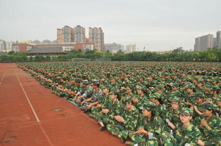 大学生为什么要参加军训