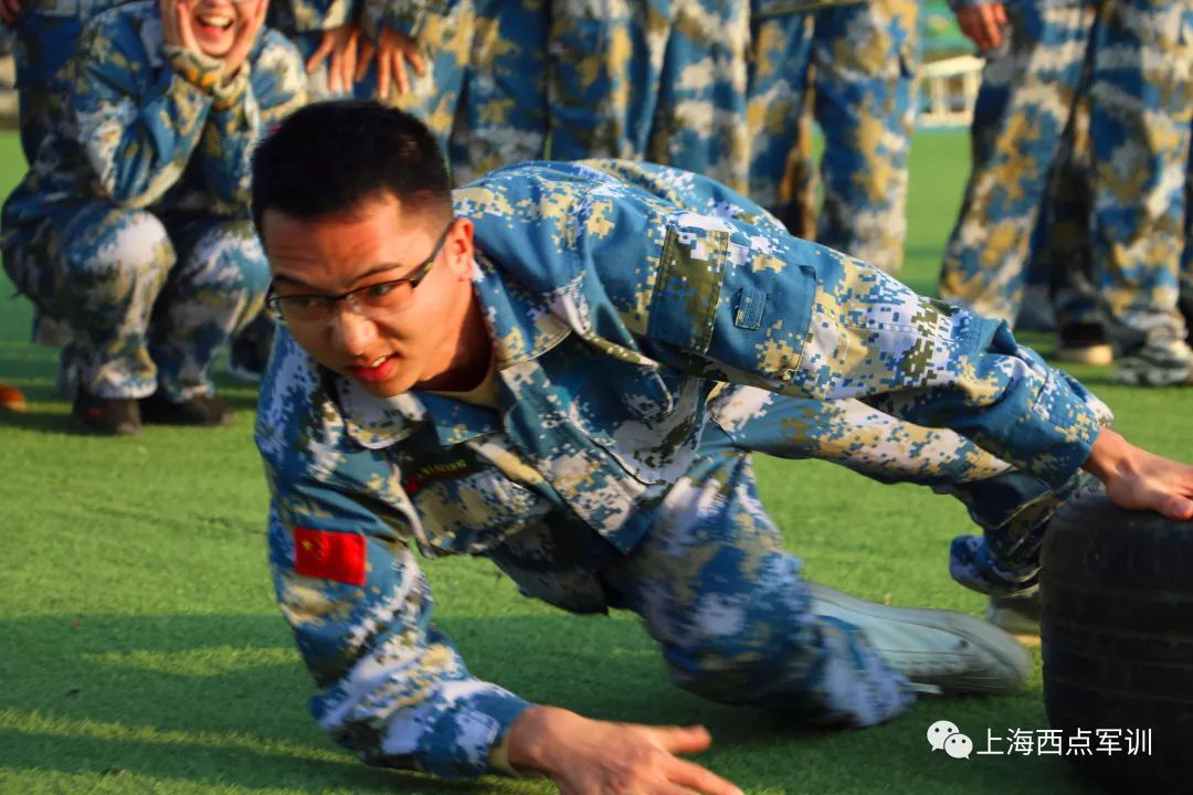 “管理秘籍”如何在下属面前建立威信，带好团队？