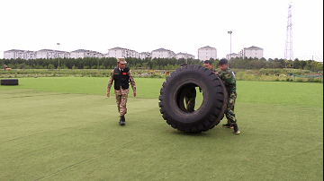 魔鬼五月，满屏荷尔蒙炸裂！集结“战、体、技、智”的巅峰力量！,拓展训练