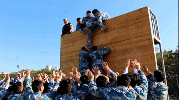 屠夫魔鬼军事训练营,年末打造计划启航 屠夫魔鬼军事训练营,年末打造计划启航